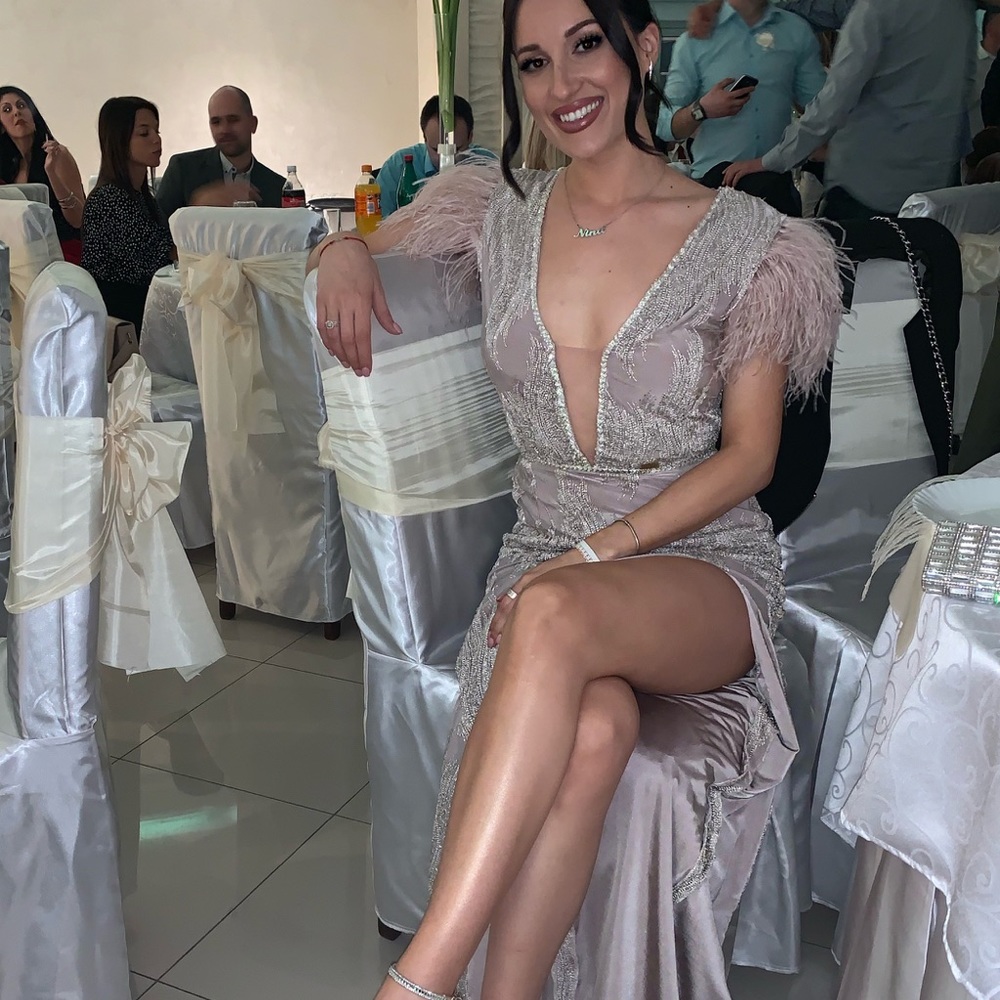 Hand-made custom prom dress with feathers - Picture 4 of 6